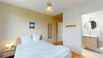 Room for rent in Nanterre, Île-de-France