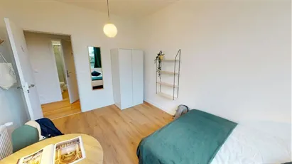 Room for rent in Nanterre, Île-de-France