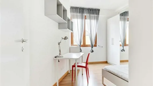 Rooms in Milano Zona 6 - Barona, Lorenteggio - photo 2