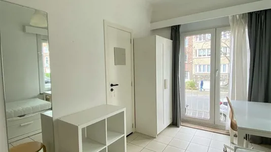 Rooms in Brussels Vorst - photo 2