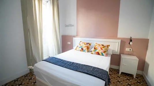 Rooms in Valencia Ciutat Vella - photo 2