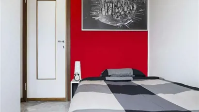 Room for rent in Milano Zona 6 - Barona, Lorenteggio, Milan