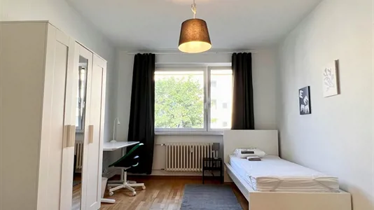 Rooms in Berlin Charlottenburg-Wilmersdorf - photo 2