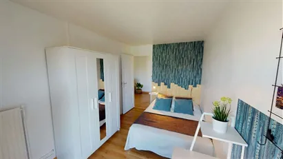 Room for rent in Nanterre, Île-de-France