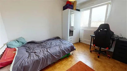 Room for rent in Dijon, Bourgogne-Franche-Comté