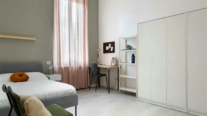 Room for rent in Milano Zona 6 - Barona, Lorenteggio, Milan