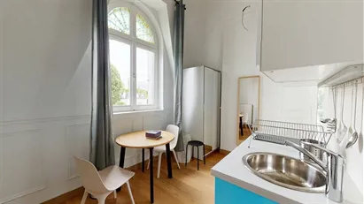 Room for rent in Créteil, Île-de-France