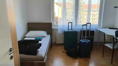 Room for rent in Besnica, Osrednjeslovenska