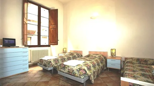 Rooms in Siena - photo 2