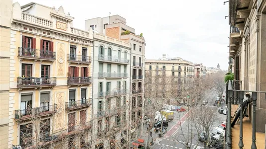 Apartments in Barcelona Eixample - photo 3