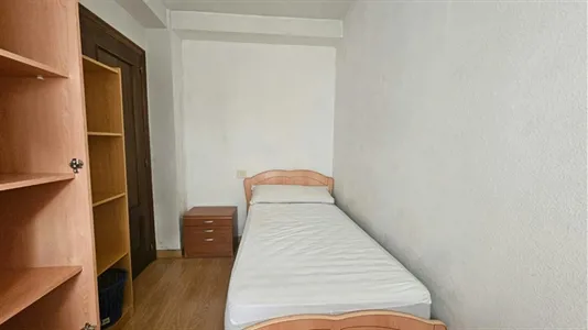 Rooms in Salamanca - photo 1