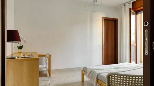 Rooms in Milano Zona 5 - Vigentino, Chiaravalle, Gratosoglio - photo 2