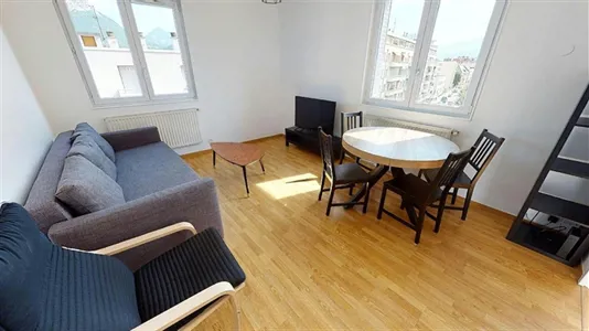 Rooms in Grenoble - photo 1