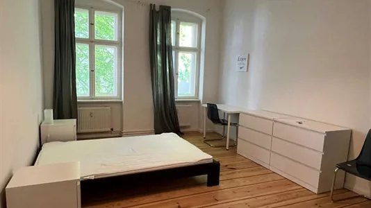 Rooms in Berlin Charlottenburg-Wilmersdorf - photo 1