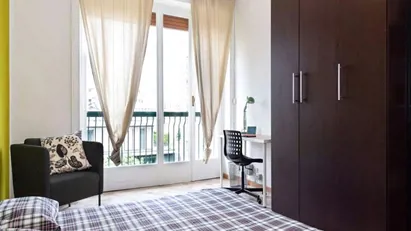 Room for rent in Milano Zona 6 - Barona, Lorenteggio, Milan