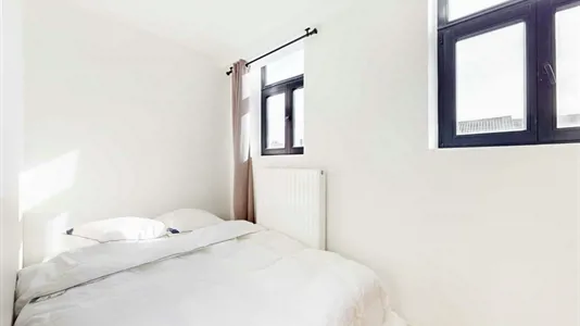 Rooms in Brussels Schaarbeek - photo 3