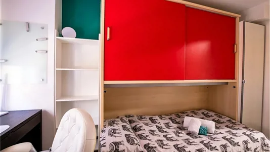 Rooms in Zaragoza - photo 3