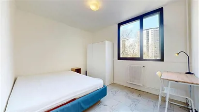 Room for rent in Grenoble, Auvergne-Rhône-Alpes