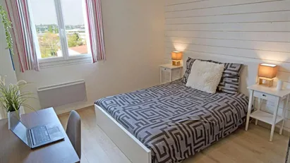 Room for rent in La Rochelle, Nouvelle-Aquitaine