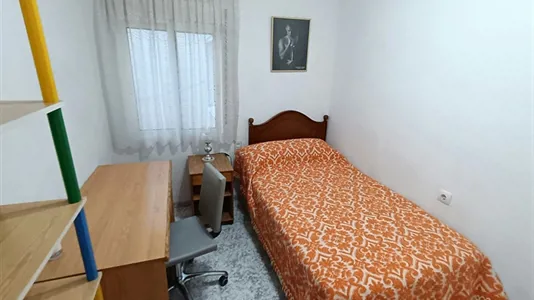 Rooms in Murcia - photo 2