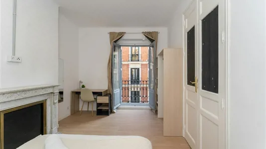 Rooms in Madrid Salamanca - photo 2