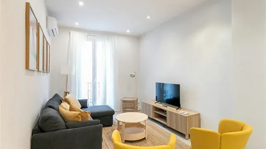 Apartments in Barcelona Ciutat Vella - photo 2