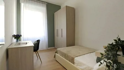 Room for rent in Milano Zona 1 - Centro storico, Milan