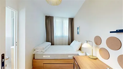 Room for rent in Nanterre, Île-de-France