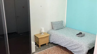 Room for rent in Genoa, Liguria