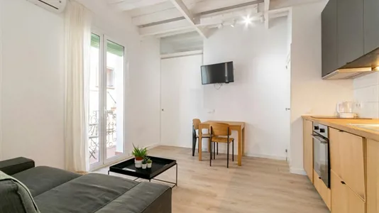 Apartments in Barcelona Ciutat Vella - photo 3