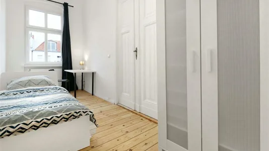 Rooms in Berlin Charlottenburg-Wilmersdorf - photo 1