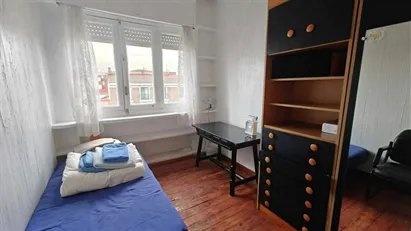 Room for rent in Madrid Retiro, Madrid