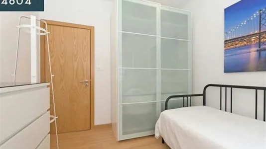 Rooms in Almada - photo 2