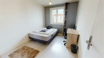 Room for rent in Dijon, Bourgogne-Franche-Comté