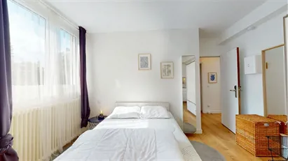 Room for rent in Fontainebleau, Île-de-France