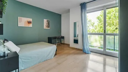 Room for rent in Milano Zona 5 - Vigentino, Chiaravalle, Gratosoglio, Milan