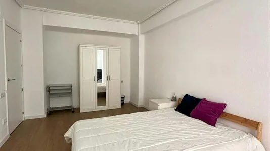 Rooms in Castellón de la Plana/Castelló de la Plana - photo 2