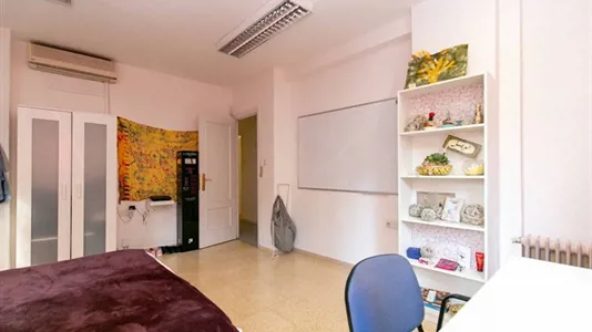 Rooms in Granada - photo 3