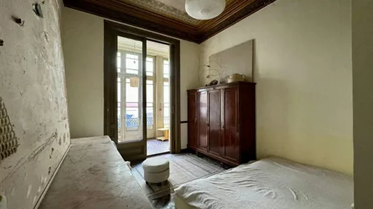 Rooms in Barcelona Eixample - photo 1