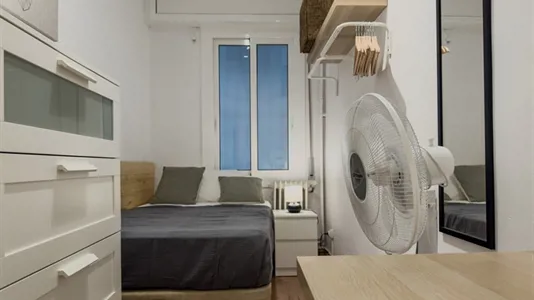 Rooms in Barcelona Les Corts - photo 3