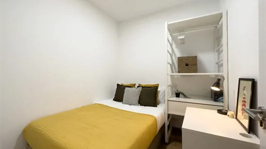 Rooms in Barcelona Ciutat Vella - photo 1