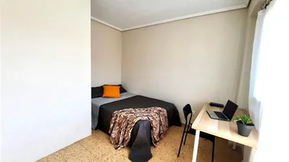 Room for rent in Tavernes Blanques, Comunidad Valenciana