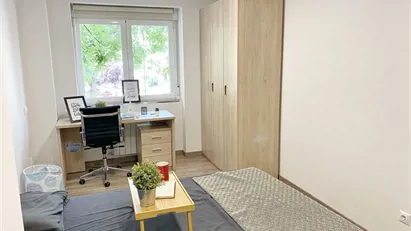 Room for rent in Madrid Ciudad Lineal, Madrid