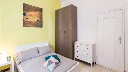 Room for rent in Milano Zona 6 - Barona, Lorenteggio, Milan