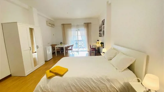 Rooms in Madrid Retiro - photo 3