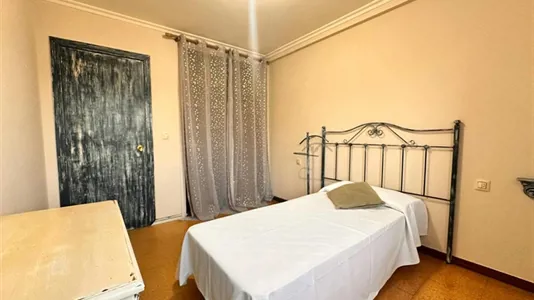 Rooms in Vigo - photo 1