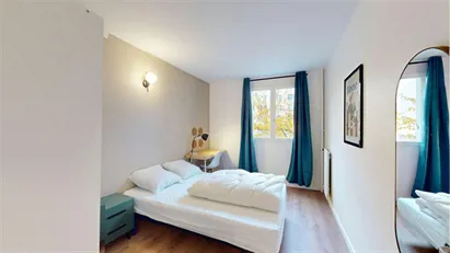 Room for rent in Nanterre, Île-de-France