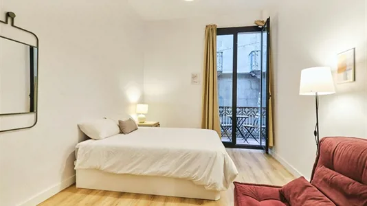 Rooms in Barcelona Ciutat Vella - photo 1