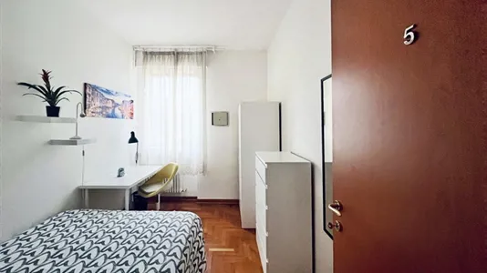 Rooms in Padua - photo 1