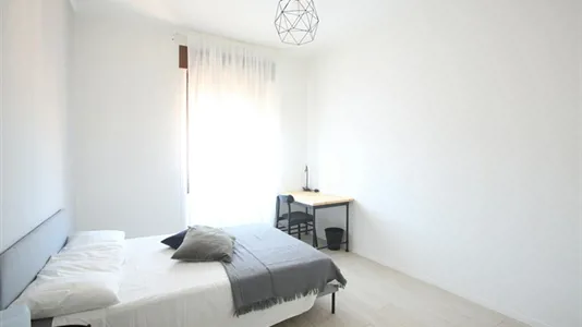 Rooms in Modena - photo 1